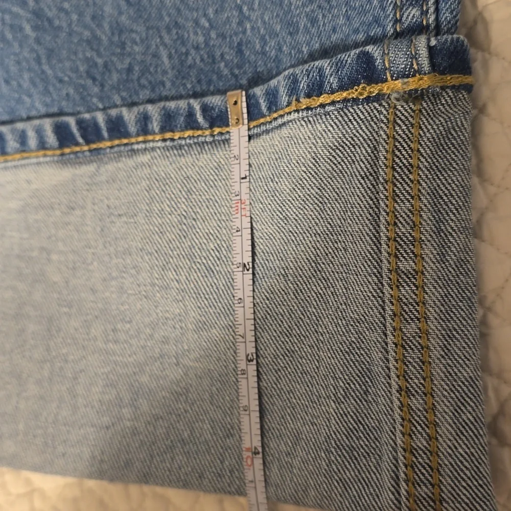 Old Navy Wide Leg Jeans - Picture 11 of 17